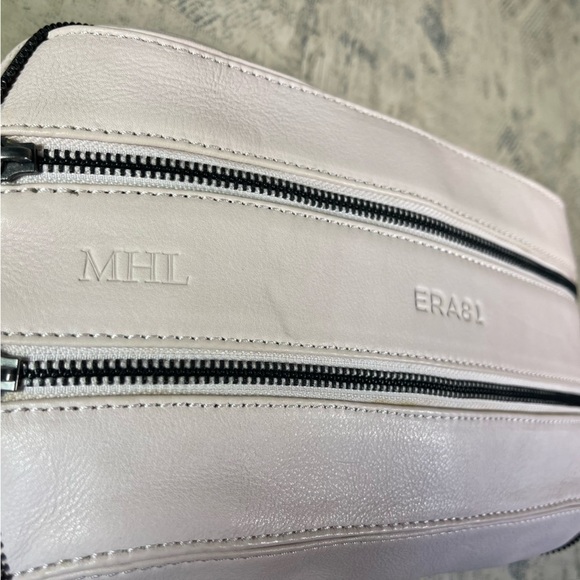 ERA81 San Francisco Toiletry/Makeup bag double zipper light pink leather - Picture 8 of 10